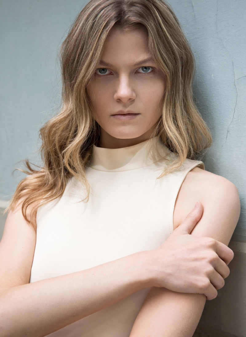 Photo of model Alexandra Steuer - ID 647843