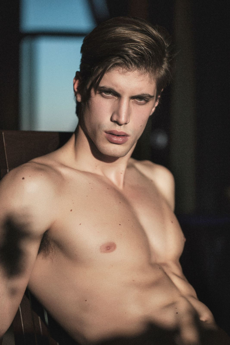 Photo of model Santiago Ferrari - ID 651073