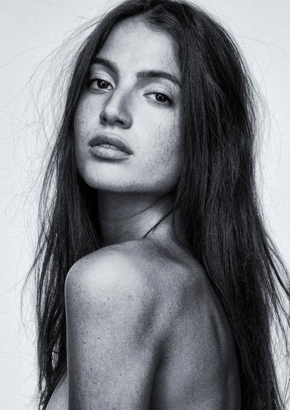 Photo of model Rafaella Consentino - ID 654386