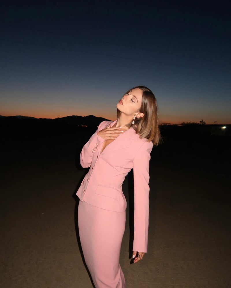 Photo of model Carmella Rose - ID 739144