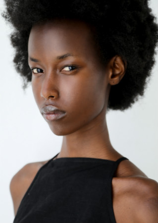 Photo of model Jennifer Girukwishaka - ID 659035