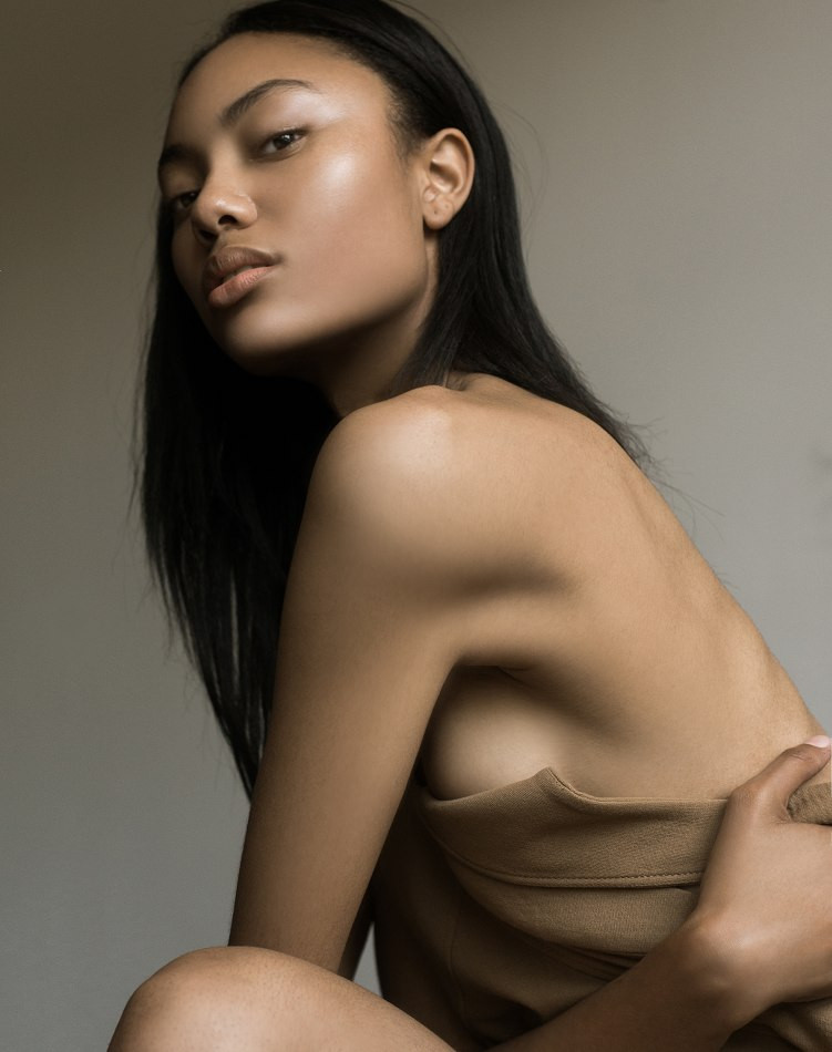 Photo of model Sydney Chiyoko - ID 660604