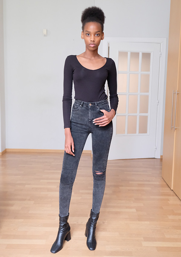 Photo of model Sarah Ishimwe - ID 661598