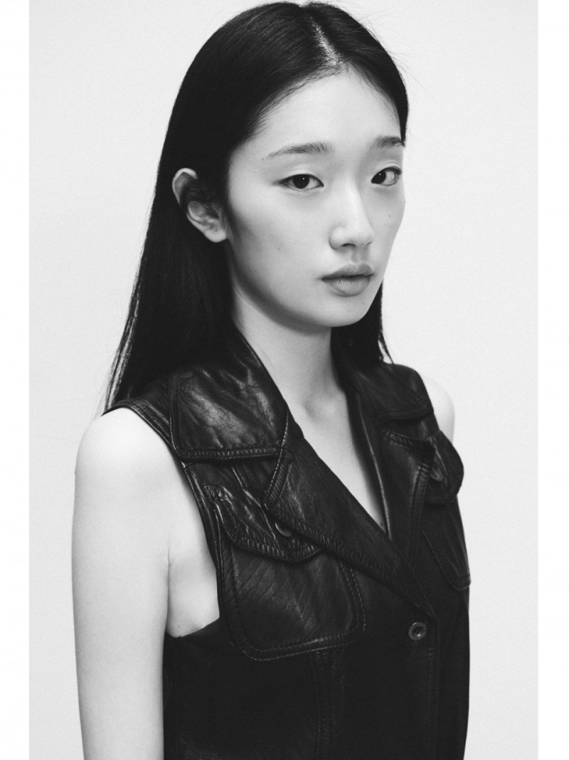Photo of model Yoona Son - ID 662282