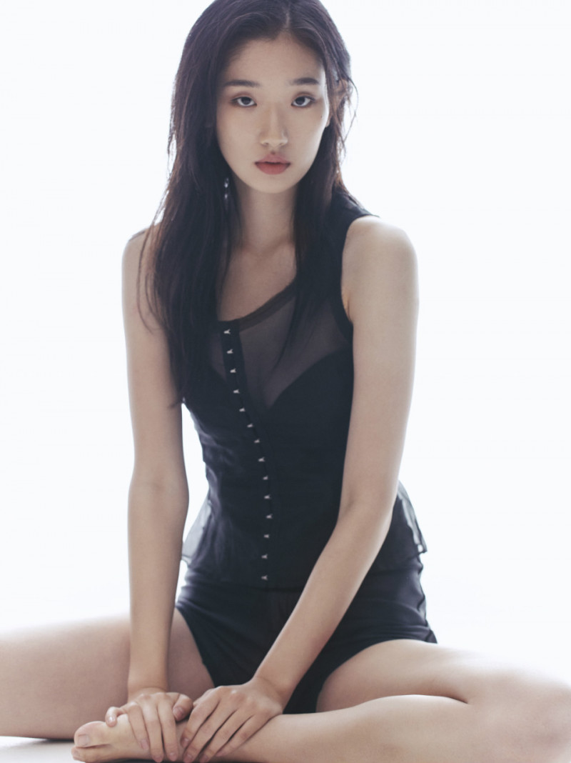 Photo of model Yoona Son - ID 662289