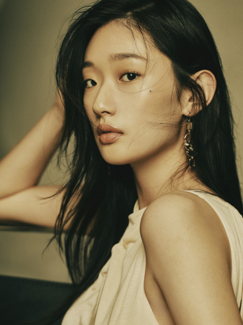 Photo of model Yoona Son - ID 662298
