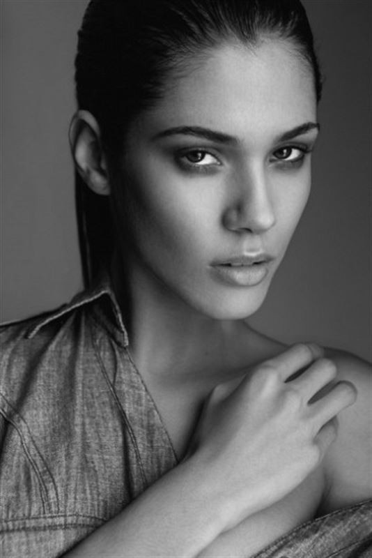 Photo of model Anny Costa - ID 495028