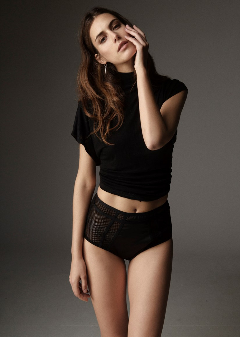 Photo of model Amanda Rodriguez - ID 495132