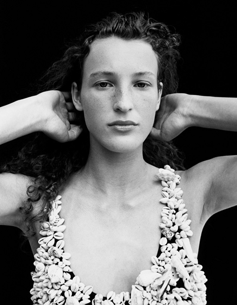 Photo of model Emily Lily Bennett Blossom - ID 665973