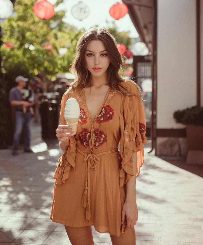 Photo of model Celine Farach - ID 667489