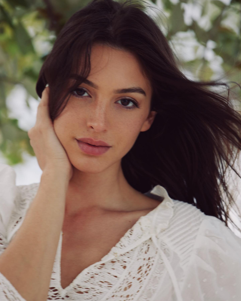 Photo of model Celine Farach - ID 686131