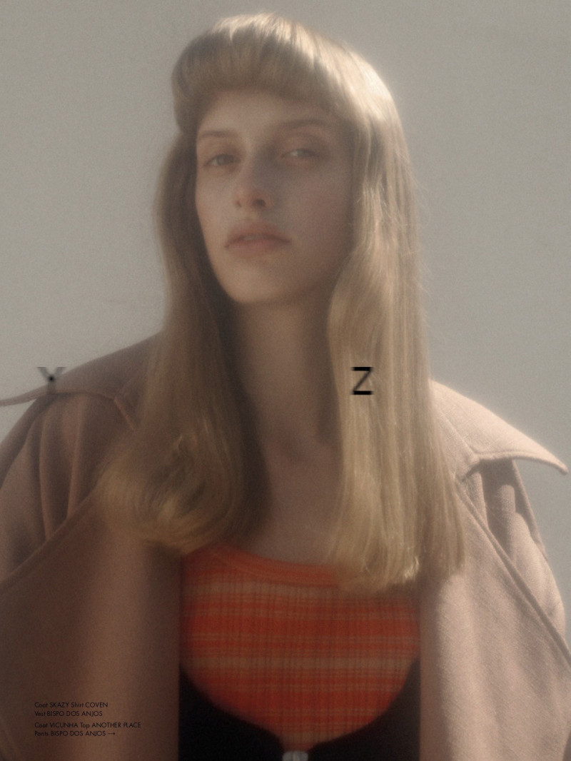 Photo of model Julia Bregalda - ID 670722