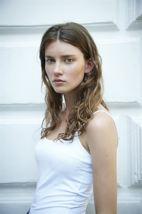 Photo of model Aimee Foy - ID 495042