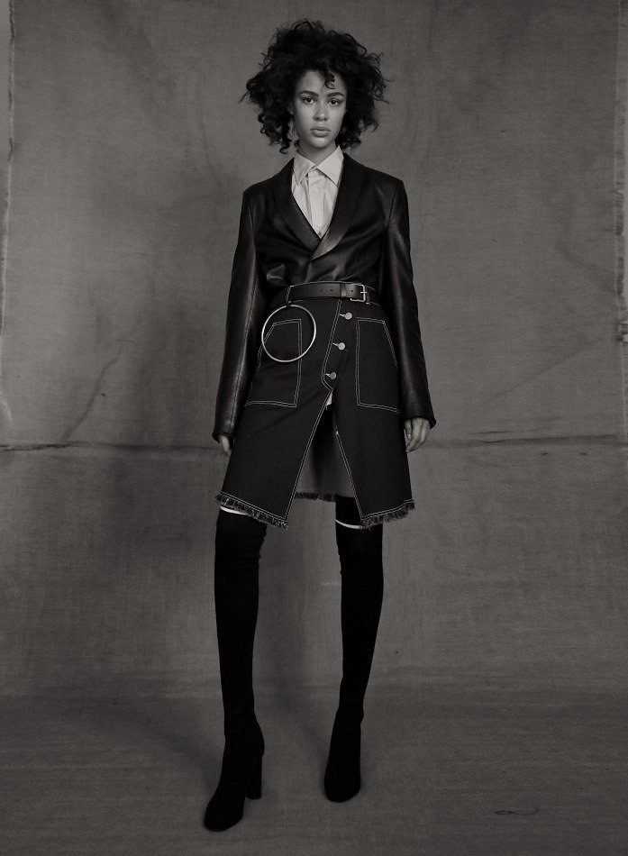 Photo of model Lyric Alyss - ID 671012