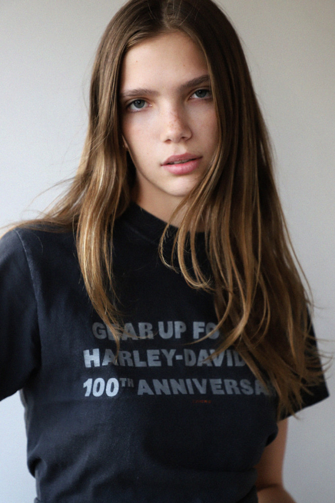Photo of model Eden Kassner - ID 671367