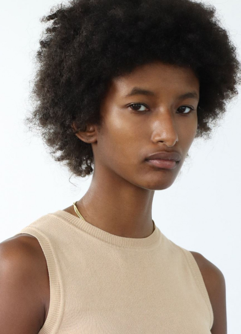 Photo of model Camille Gilles - ID 672102