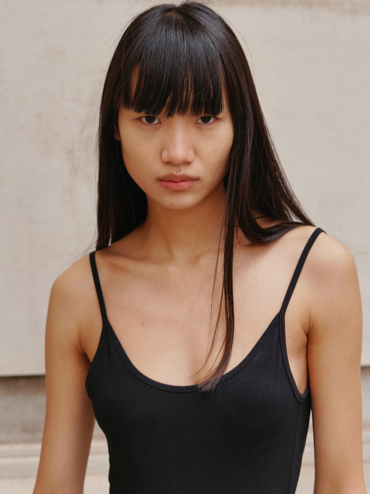 Photo of model Luo Yi - ID 673036