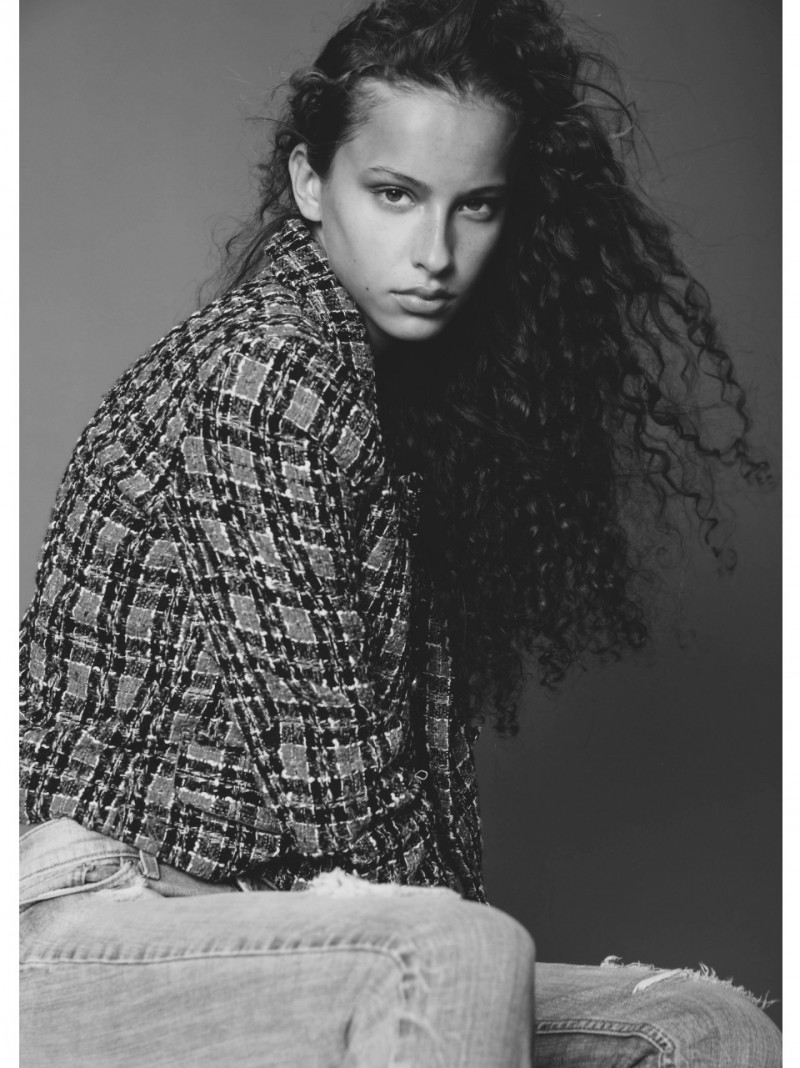 Photo of model Dyanira Hurbuscher - ID 673305
