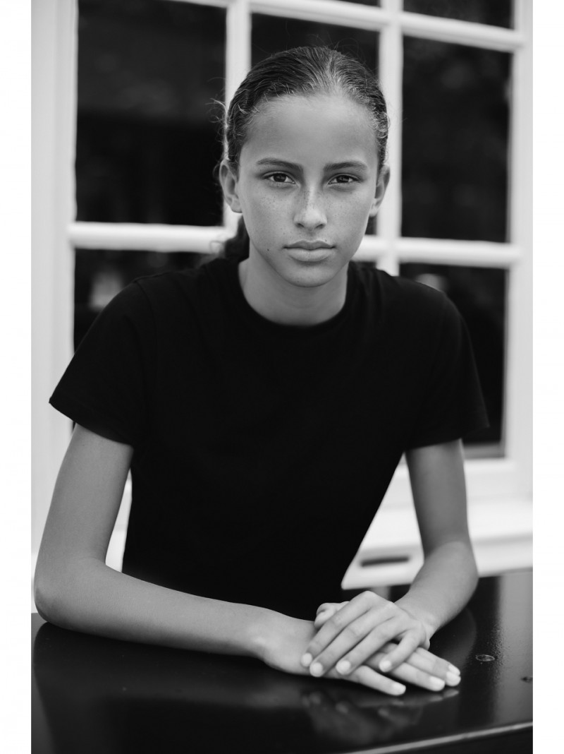 Photo of model Dyanira Hurbuscher - ID 673329