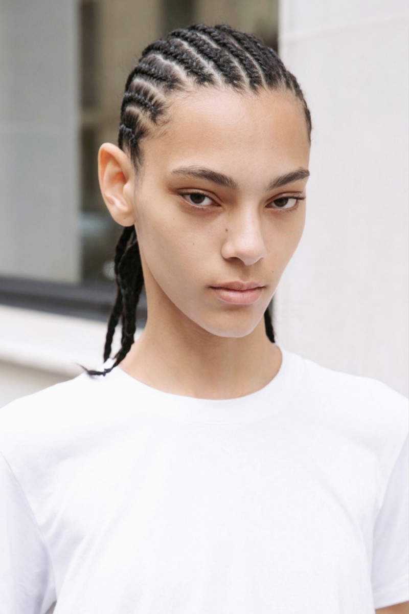 Photo of model Rosanna Ovalles - ID 674111