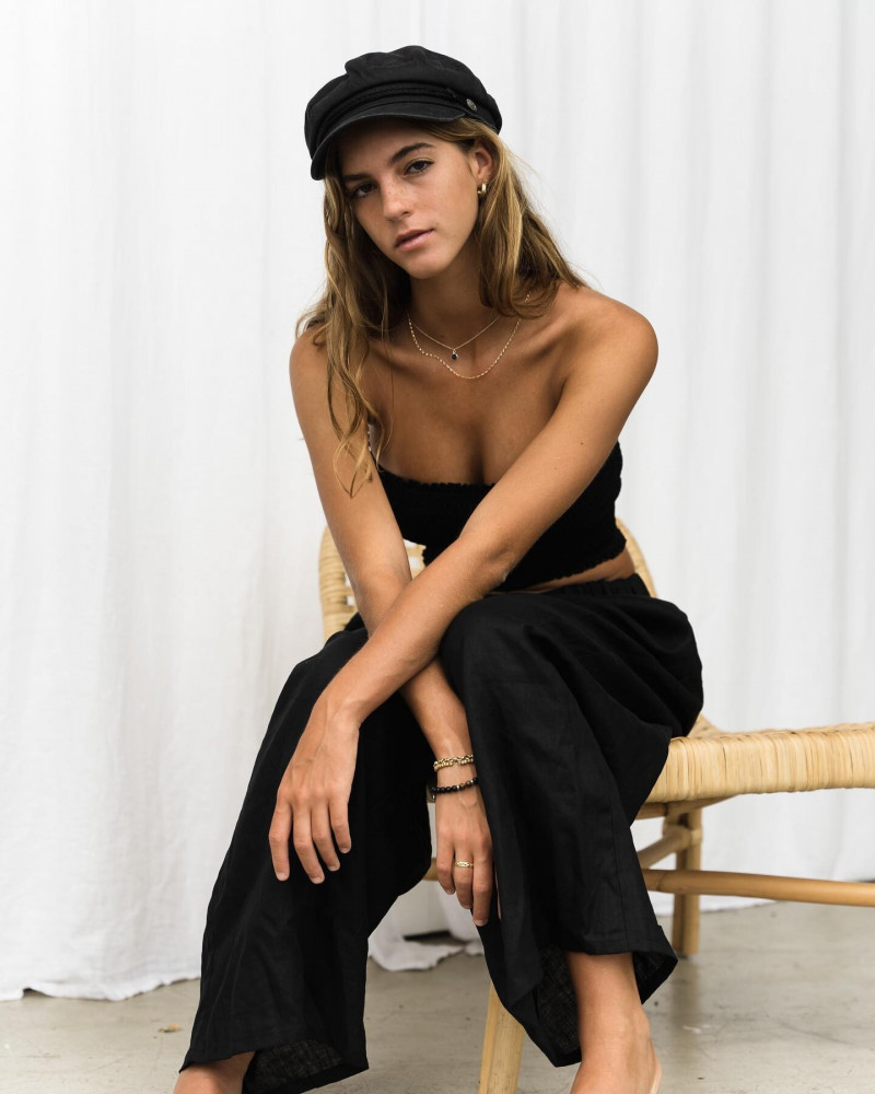 Photo of model Emily Feld - ID 674836