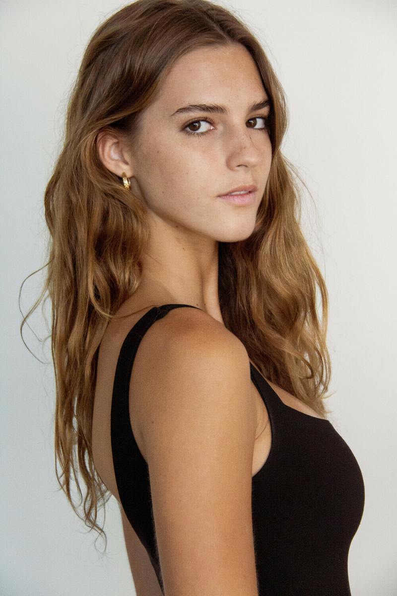 Photo of model Emily Feld - ID 714668