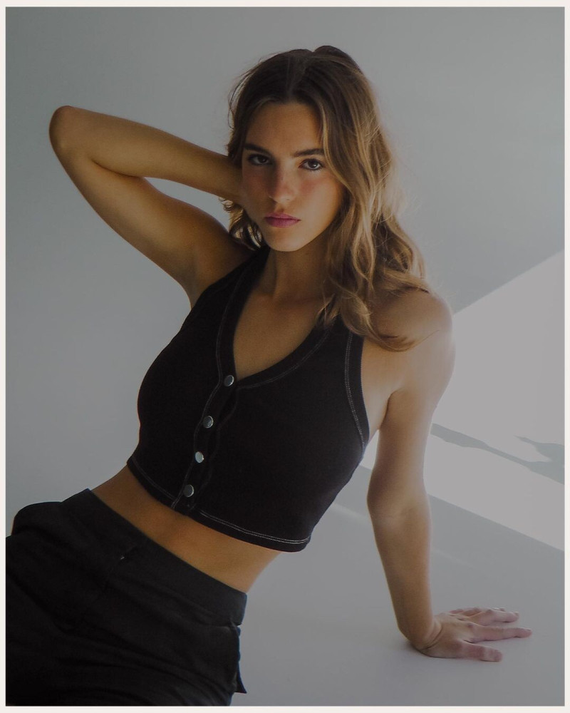 Photo of model Emily Feld - ID 714691