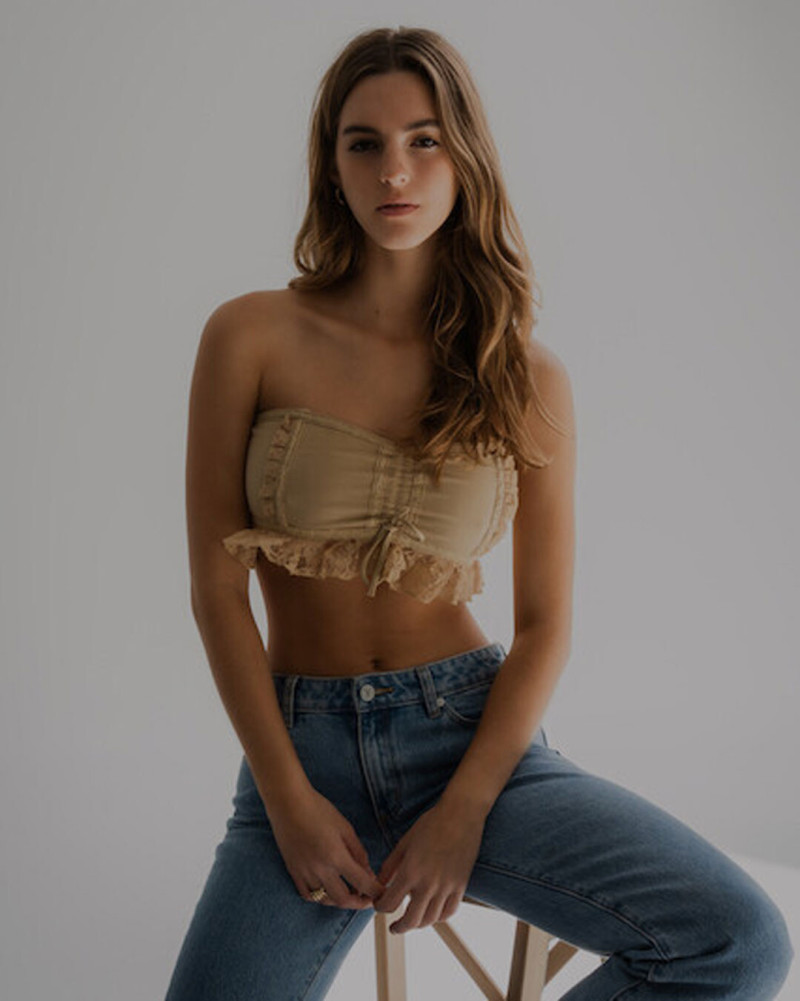 Photo of model Emily Feld - ID 714849