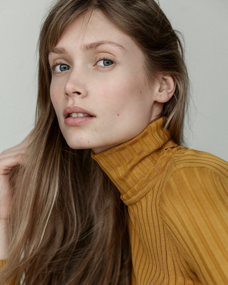 Photo of model Karoline Seul - ID 678860