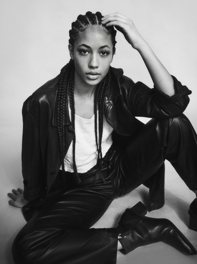 Photo of model Bella Jacobson - ID 683102