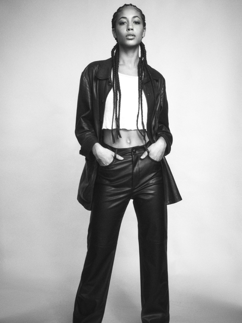 Photo of model Bella Jacobson - ID 683104