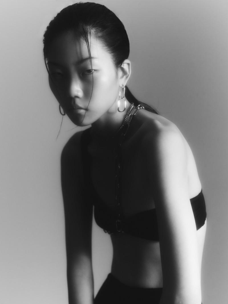 Photo of model Erin Kim - ID 683138