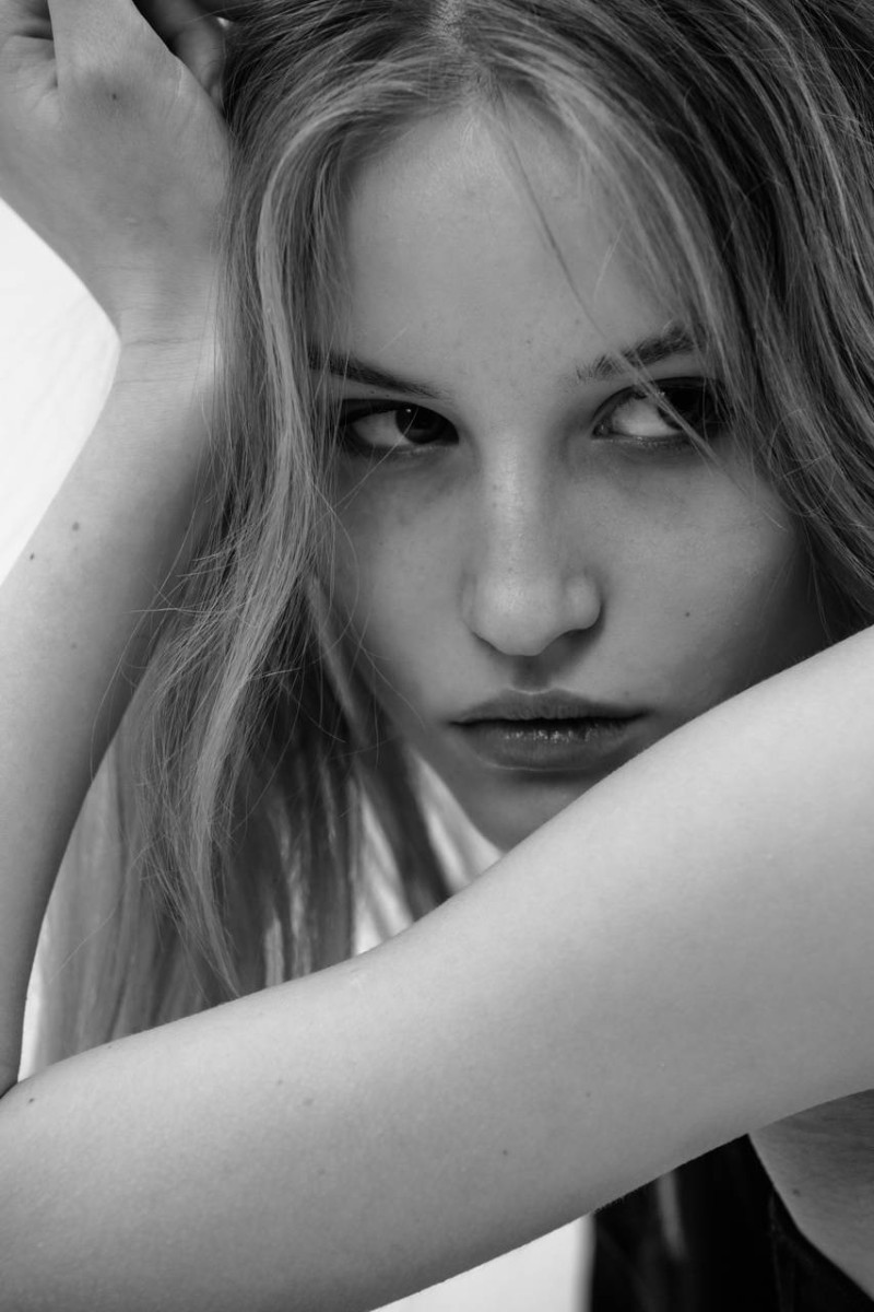 Photo of model Sofia Currant - ID 683976