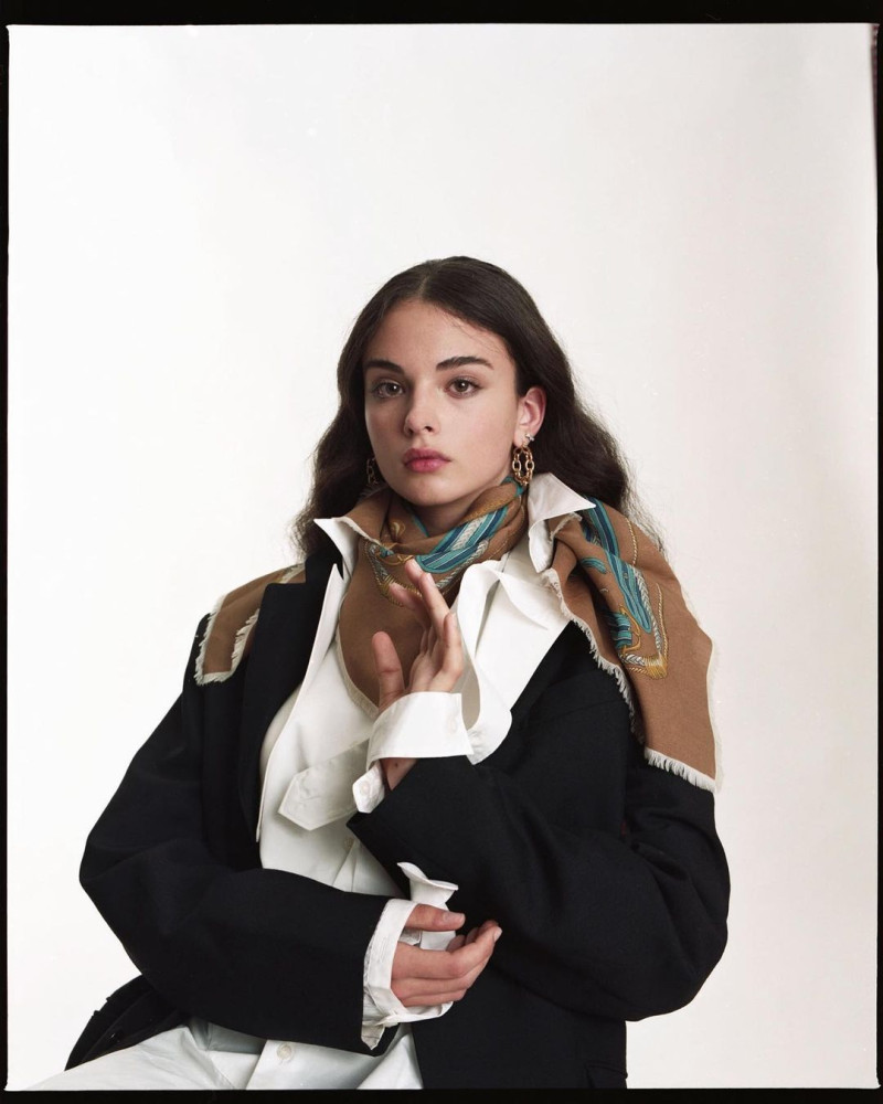 Photo of model Deva Cassel - ID 729930