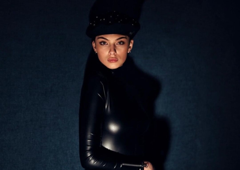 Photo of model Deva Cassel - ID 729933