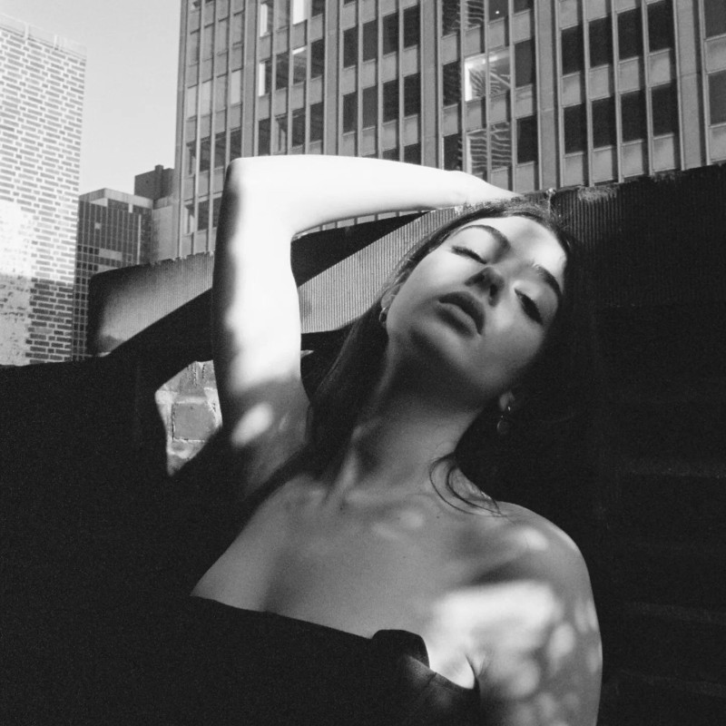Photo of model Deva Cassel - ID 730006