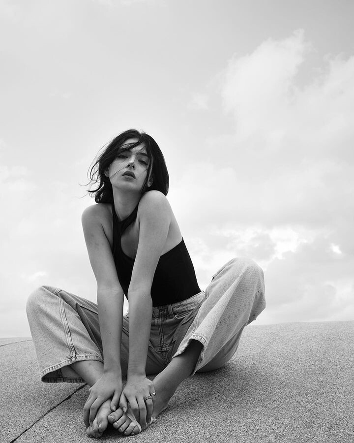 Photo of model Deva Cassel - ID 730053