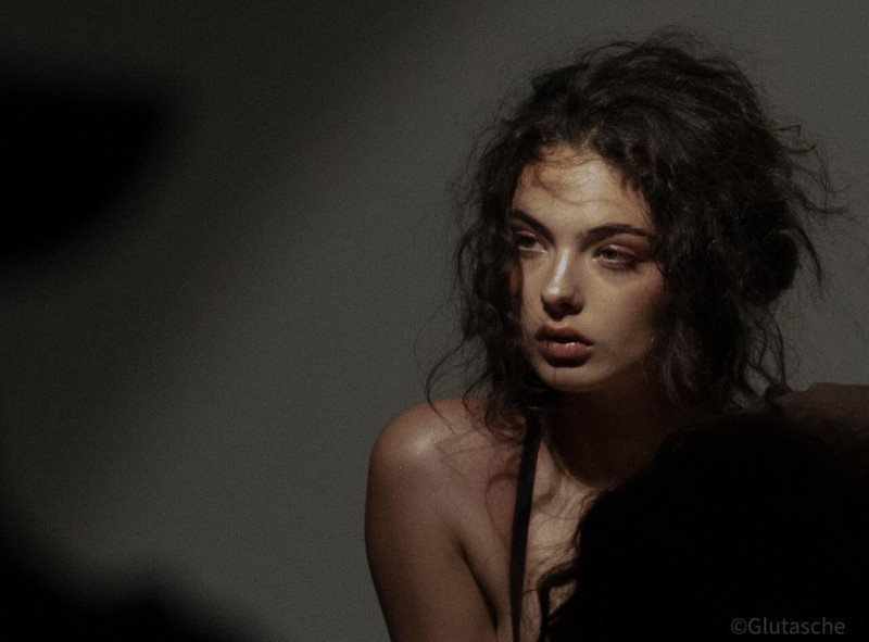 Photo of model Deva Cassel - ID 730062