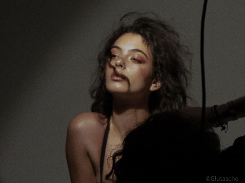 Photo of model Deva Cassel - ID 730064