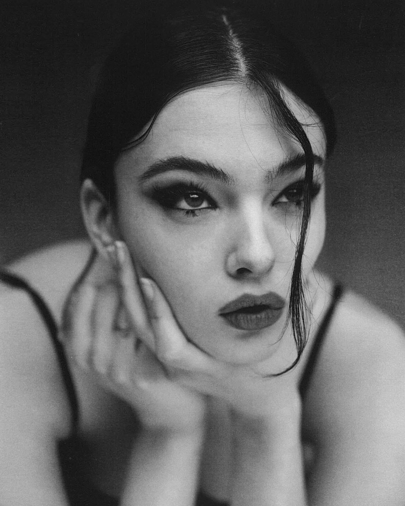 Photo of model Deva Cassel - ID 730072