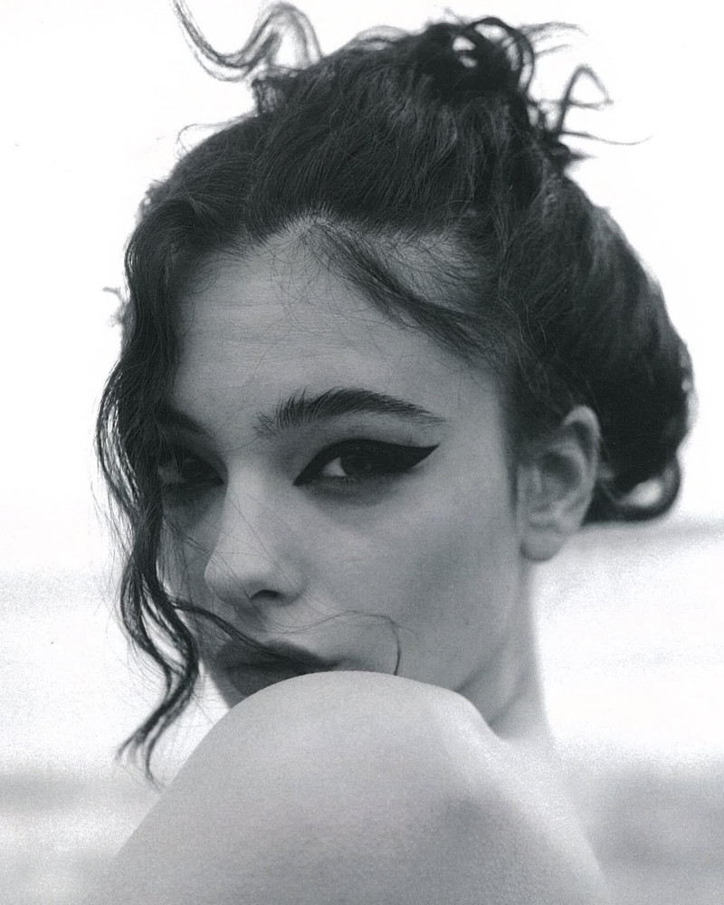 Photo of model Deva Cassel - ID 730073