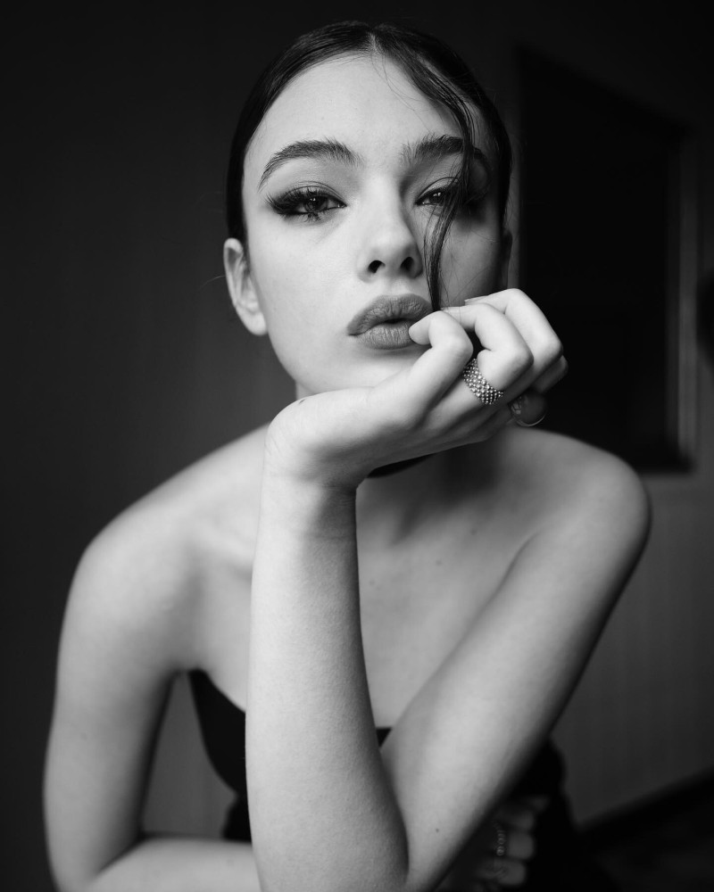 Photo of model Deva Cassel - ID 730078