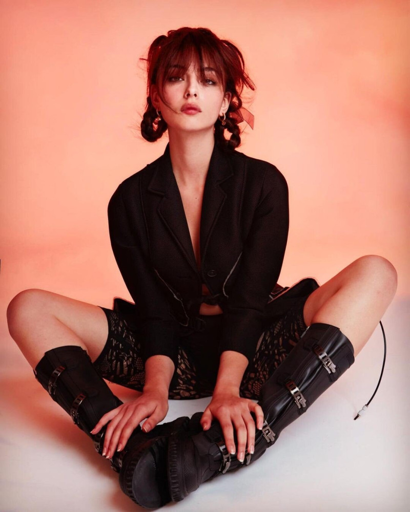 Photo of model Deva Cassel - ID 730112