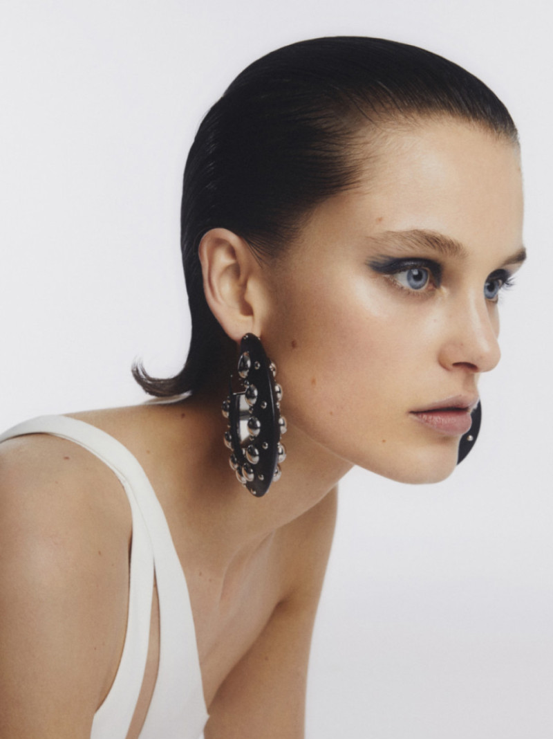 Photo of model Sanne de Vries - ID 689096