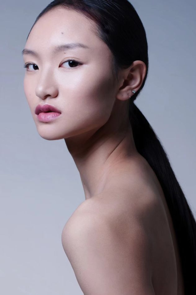 Photo of model Congyu Hu - ID 689136