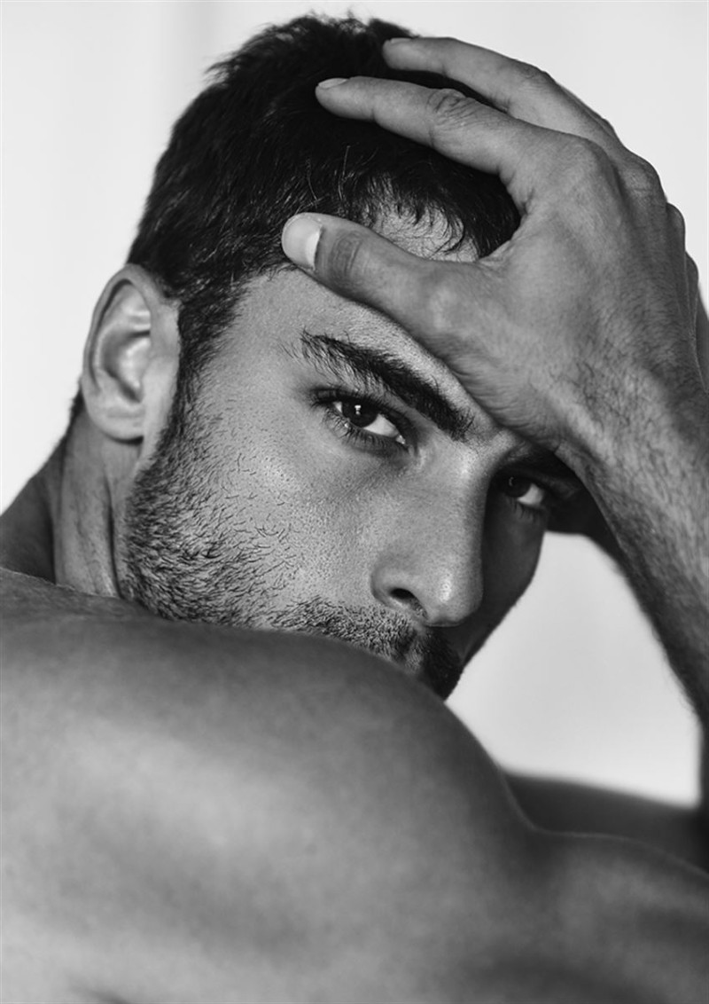 Photo of model Paolo Busti - ID 689636