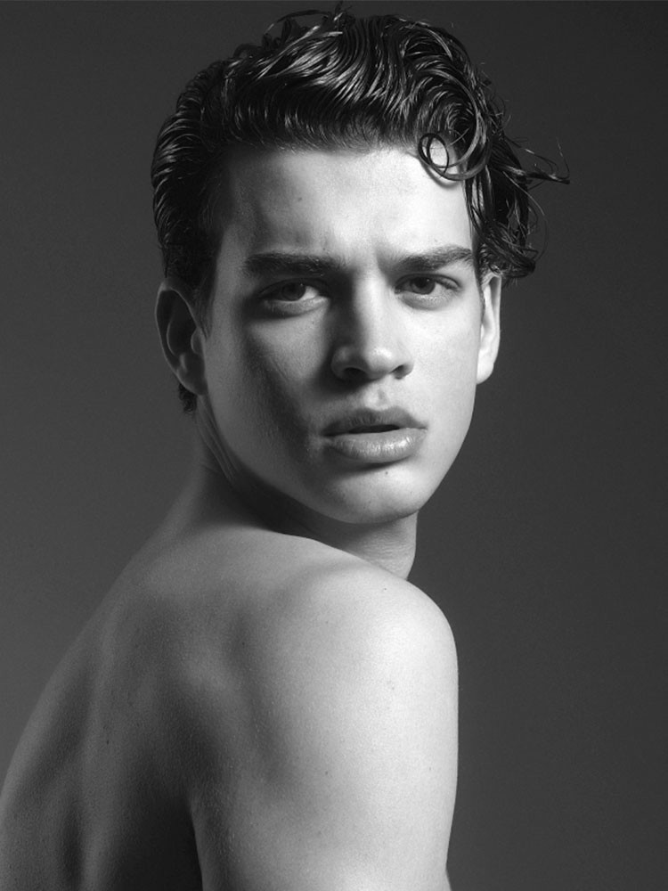 Photo of model Andreas Athanasopoulos - ID 689988