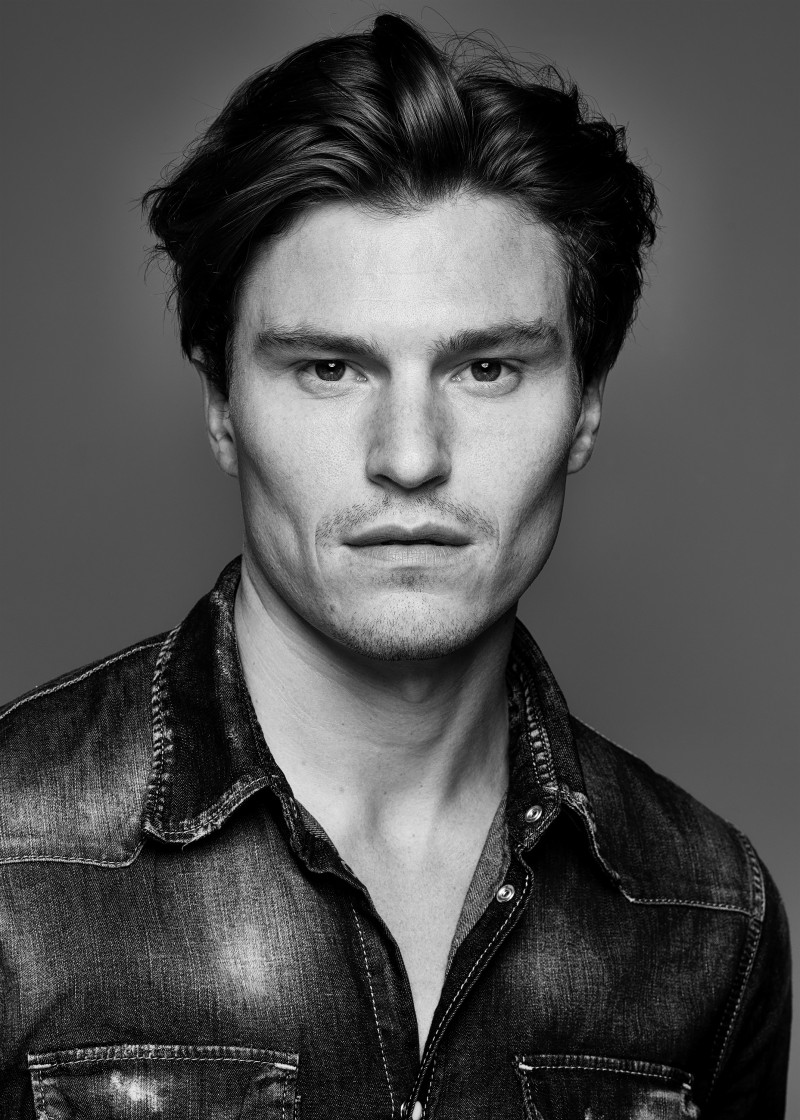 Photo of fashion model Oliver Cheshire - ID 690377 | Models | The FMD