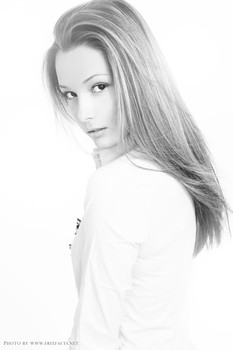 Photo of model Viktoria Varga - ID 690653