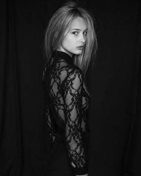 Photo of model Viktoria Varga - ID 690703